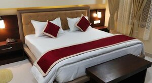 Hotel Raj Mahal - Luxury Rooms with Pool