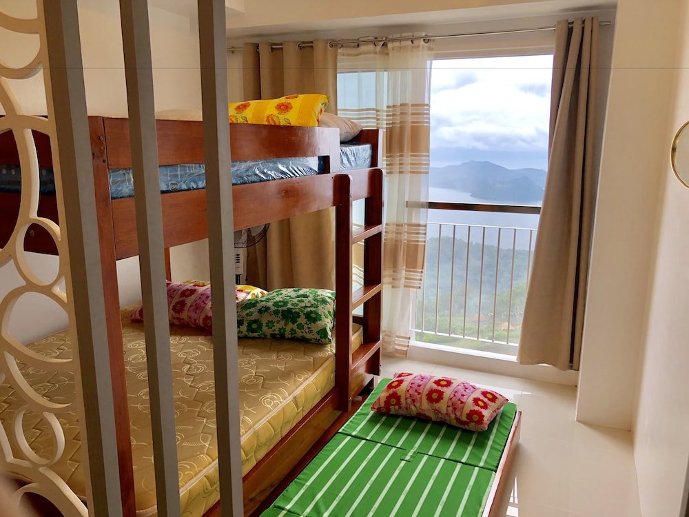 Фото Blowing in the Wind - Lake View Apartments