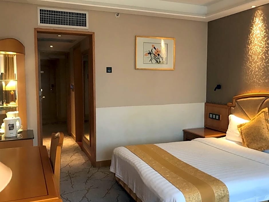 Фото Guangdong Hotel