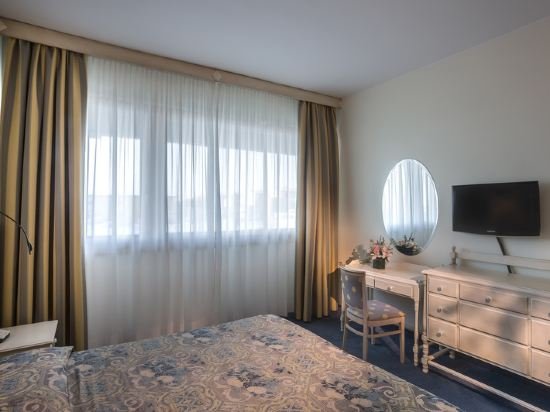 Фото Grand Hotel Continental