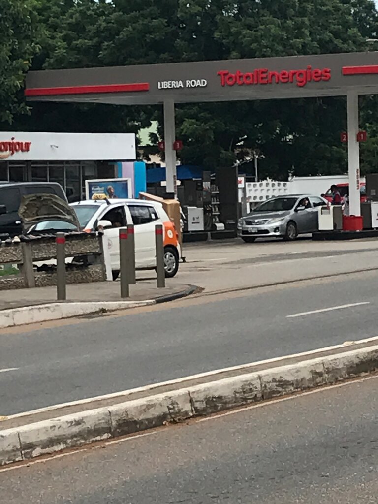 Gas station Total Energies, Accra, photo