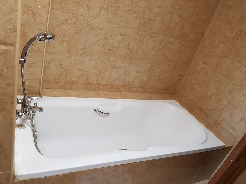 Фото Hotel Aye Chan Thar