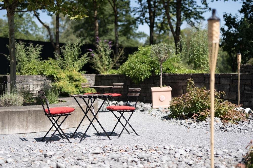 Фото Park Inn by Radisson Zurich Airport