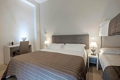 Внешний вид отеля Hotel Condor в Римини, фото 2