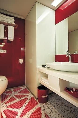 Фото Guangzhou Planet Hotel