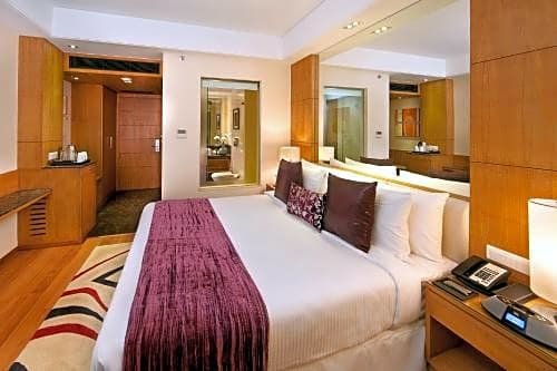 Фото The Fern Residency Gurgaon