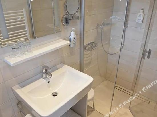 Фото Hotel Konig-Stuben