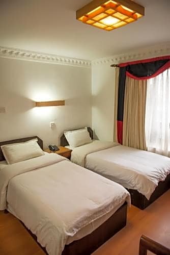 Фото Hotel Ganesh Himal