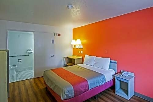 Гостиница Motel 6 Redding, Ca - South в Реддинге