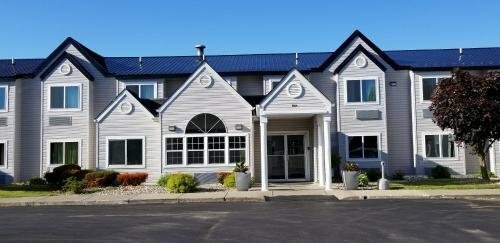 Гостиница Quality Inn & Suites Watertown Fort Drum