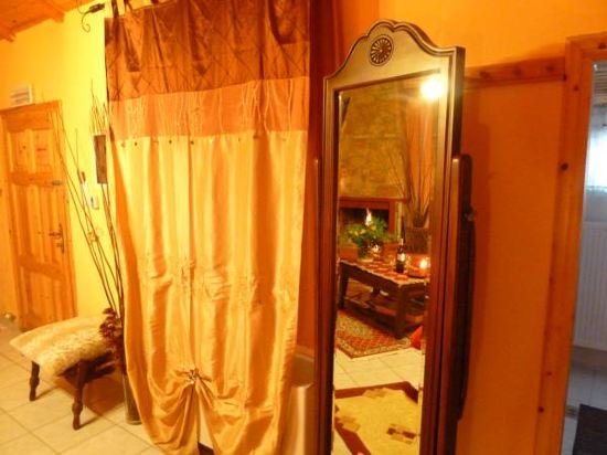 Фото Theasis Guesthouse