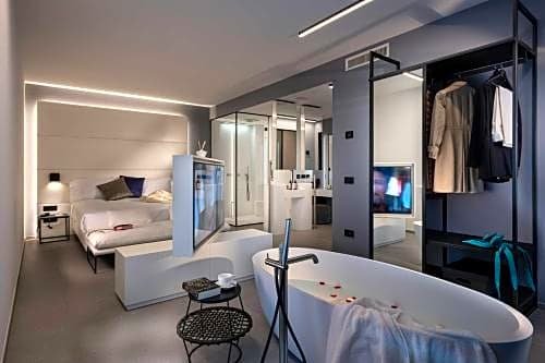 Фото J44 Lifestyle hotel