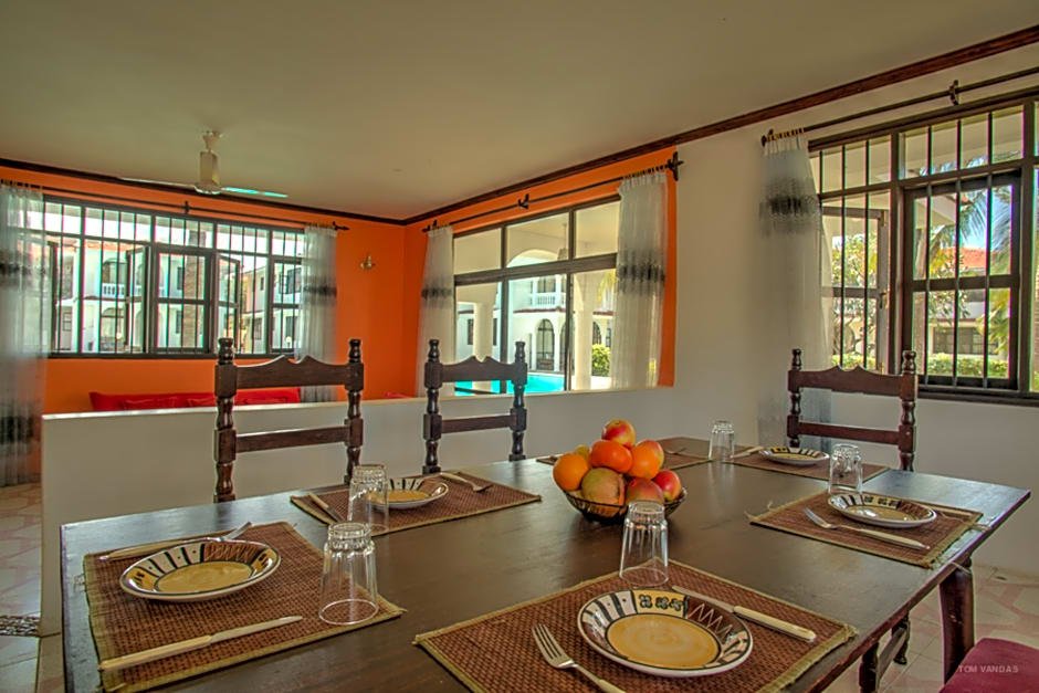 Фото Bahari Dhow Beach Villas