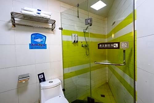 Фото 7 Days Inn Guangzhou Zhongshan 1st Overpass Branch