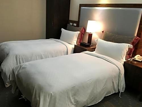 Фото Fuhau Hotel