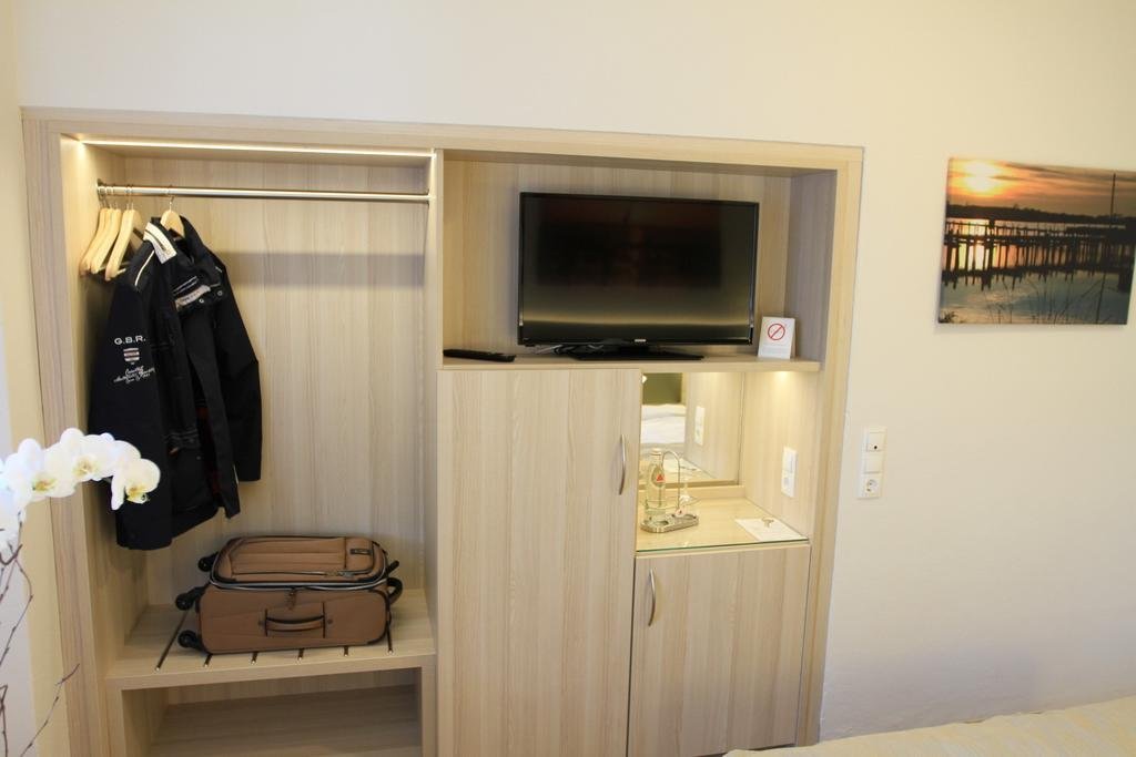 Фото Waldhotel zum Bergsee Damme