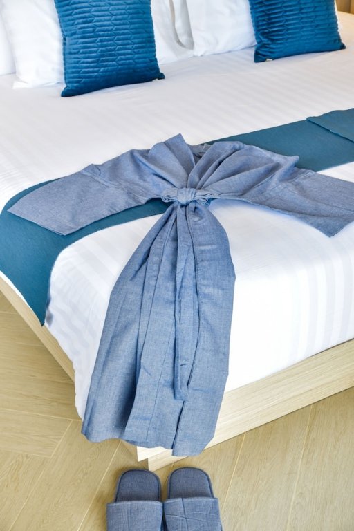 Фото Golden Tulip Pattaya Beach Resort