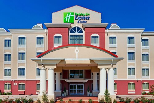 Гостиница Holiday Inn Express Hotel & Suites Byram, an Ihg Hotel