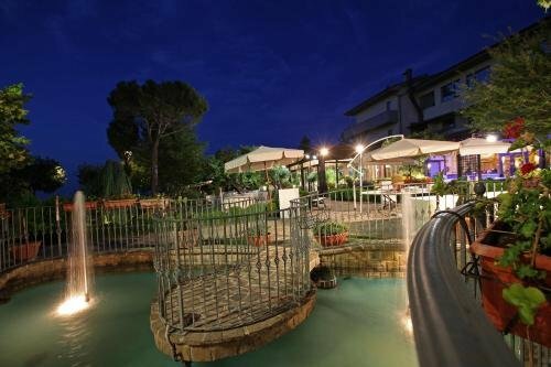 Гостиница Hotel Tetto Delle Marche - Ristorante Dei Conti