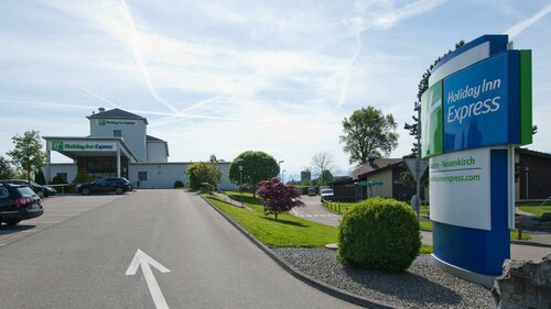 Гостиница Holiday Inn Express Luzern - Neuenkirch, an Ihg Hotel