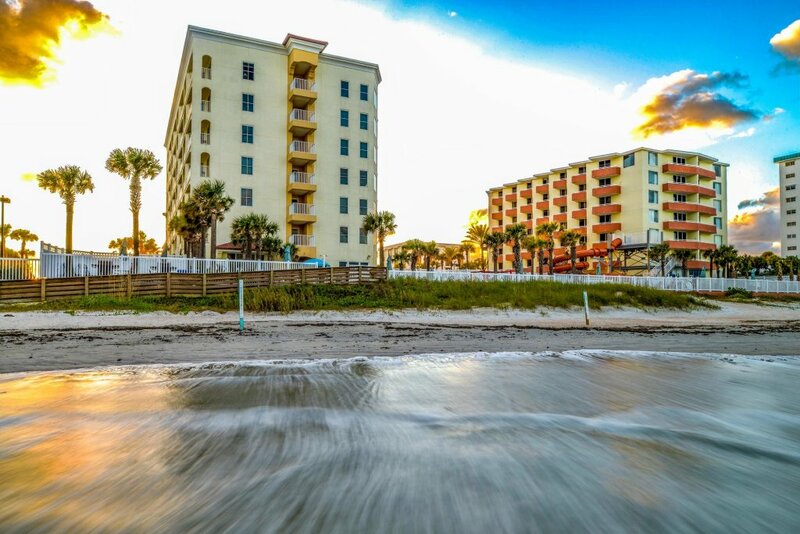 Гостиница The Cove On Ormond Beach by Diamond Resorts в Ормонд Бич