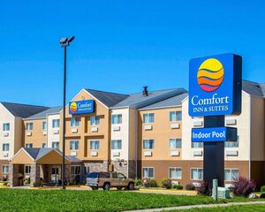 Гостиница Comfort Inn & Suites Coralville - Iowa City near Iowa River Landing