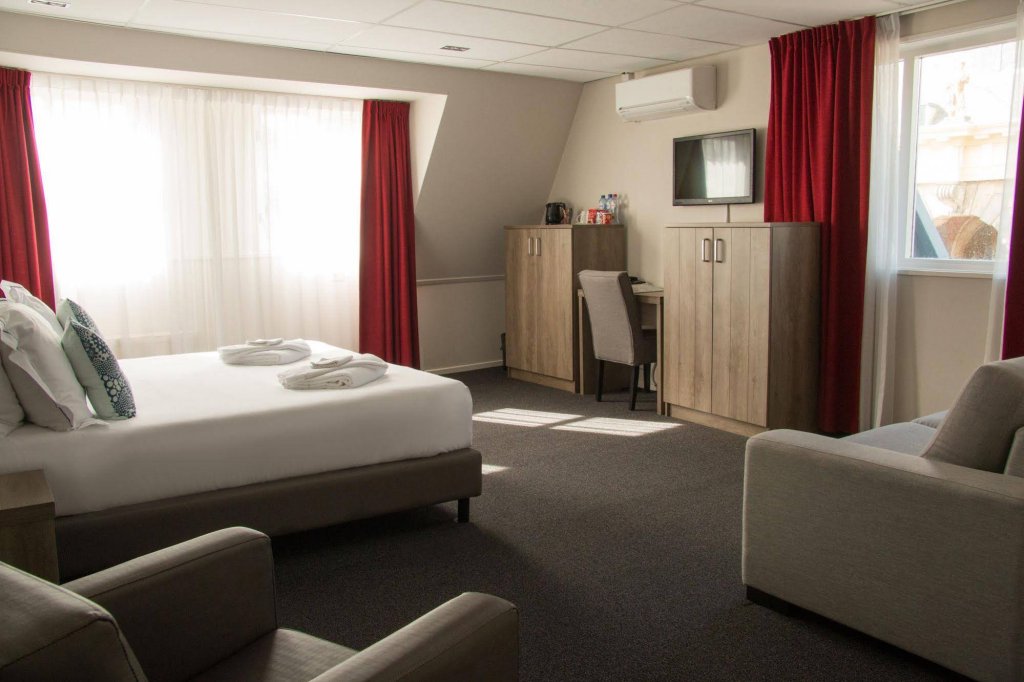 Фото Hotel De Koepoort Hotel