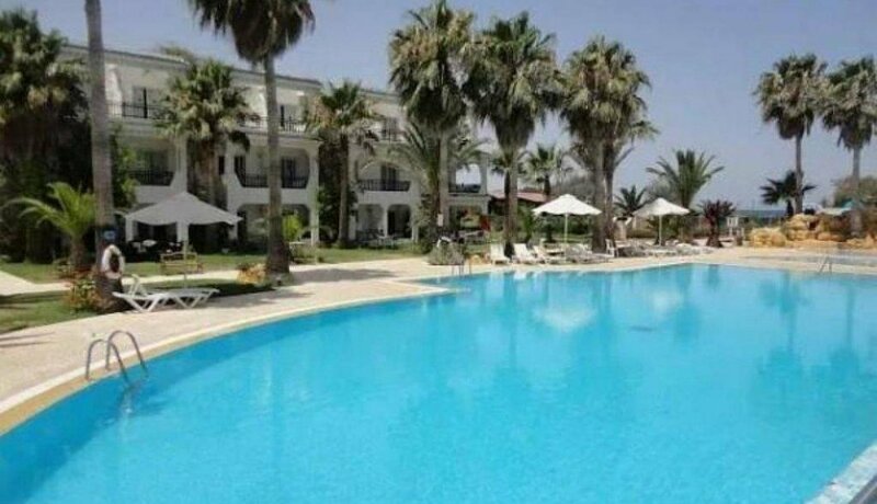 Гостиница Palmyra Golden Beach Families and Couples в Монастире