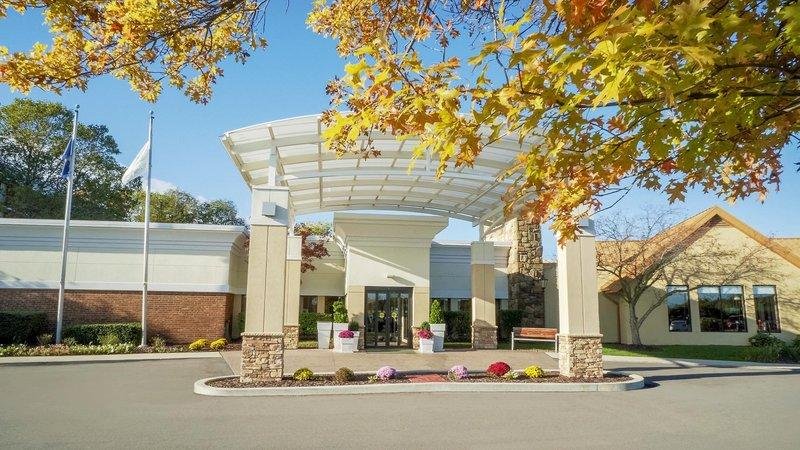 Фото DoubleTree by Hilton Ann Arbor North