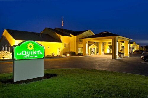 Гостиница La Quinta Inn & Suites by Wyndham Frankfort во Франкфорте