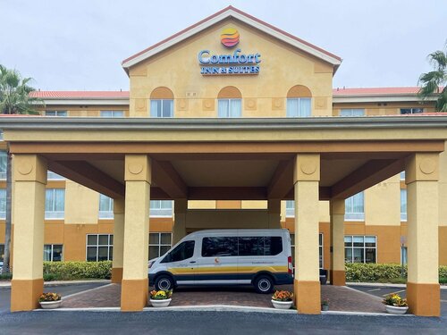 Гостиница Comfort Inn & Suites Orlando North