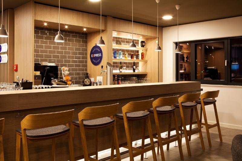 Фото Holiday Inn Express Munich - Olympiapark, an Ihg Hotel