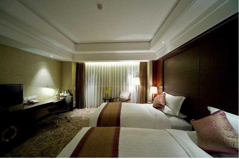 Фото DoubleTree by Hilton Shanghai Jing'an