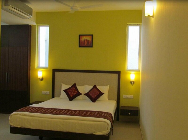 Гостиница Ixora Suites в Бангалоре