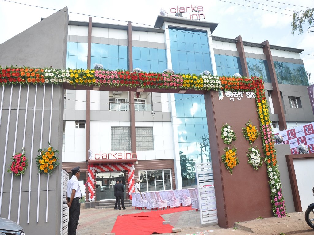 Фото Clarks Inn Bagalkot