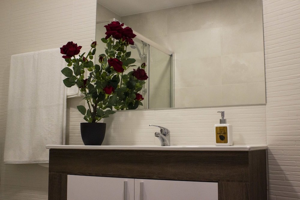 Фото Red House by the River