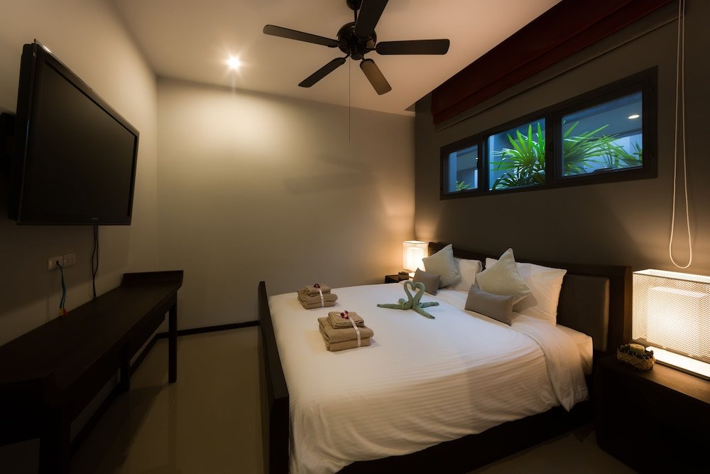 Фото Villa Haeata: Kokyang style Nai Harn Beach