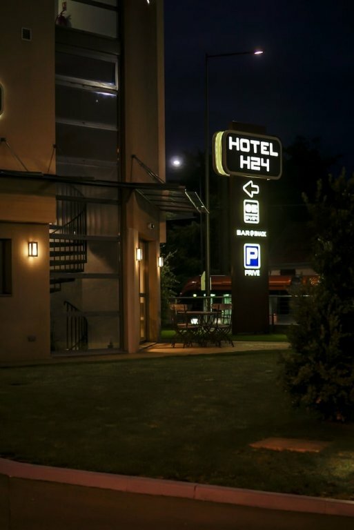 Гостиница H24 Hotel Le Mans