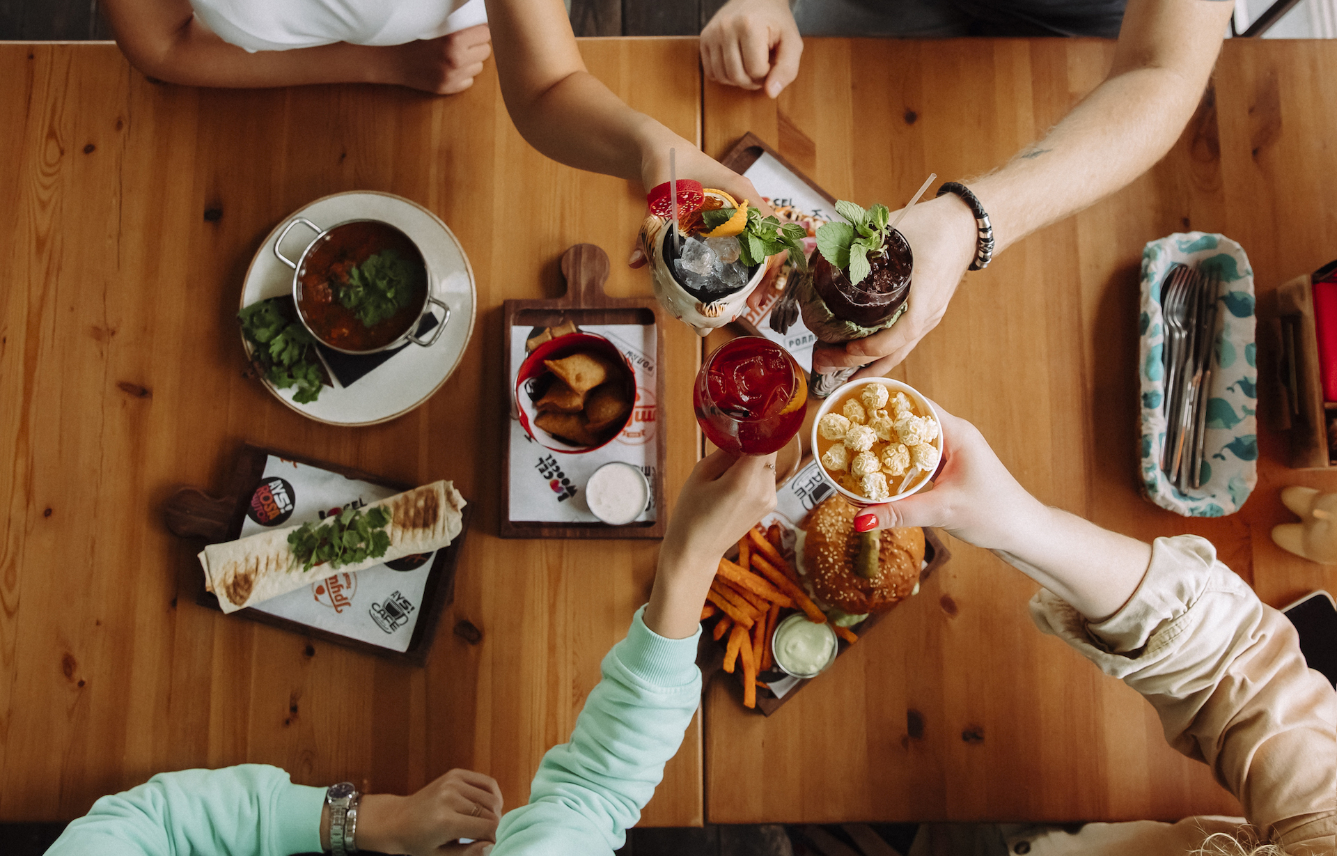 Фото Boogel Woogel Bar & Hotel