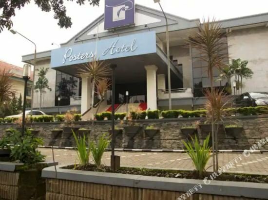 Hotel RedDoorz @ Surapati, Bandung, photo