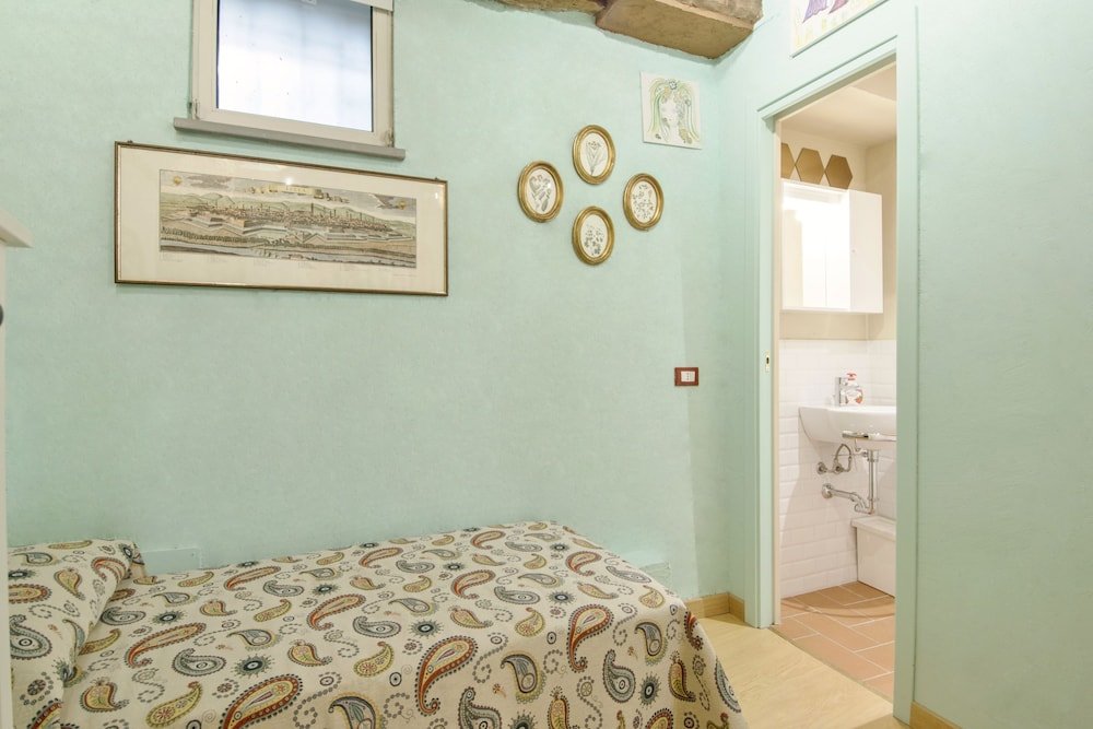 Фото Palazzo della Stufa - Apartments for rent in Lucca