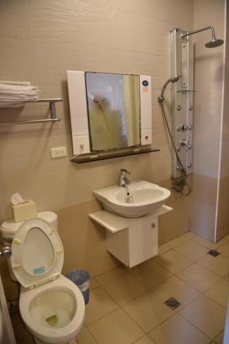 Фото Sun Moon Heart Hostel