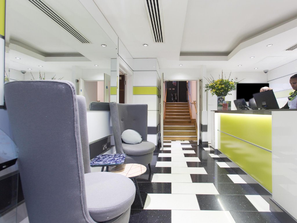 Фото The Wesley Euston