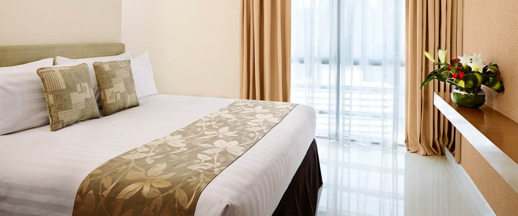 Фото Parkroyal Serviced Suites Kuala Lumpur
