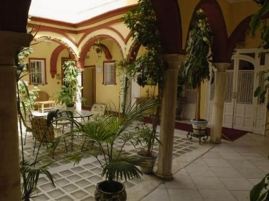 Фото Hostal Sierpes