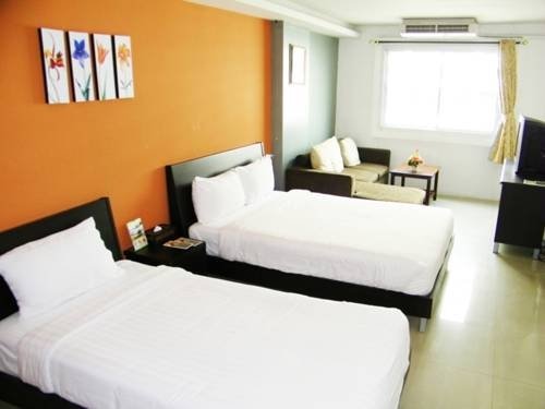 Фото Centric Place Hotel