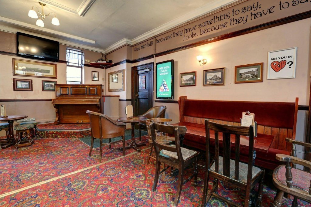 Фото PubLove The Steam Engine Hostel