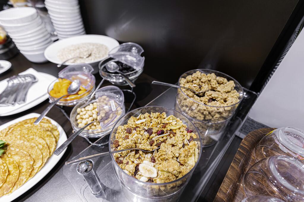 Фото Aparthotel Adagio London Sutton Point