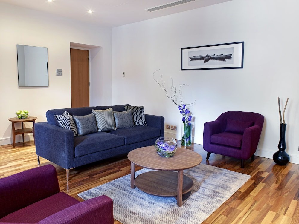 Фото Cheval Harrington Court