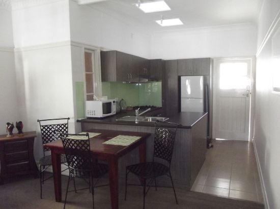 Фото Edward Lodge Bed & Breakfast